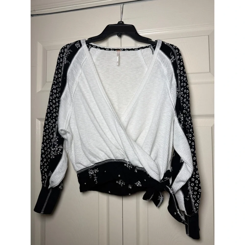 Free People Mixed Floral Thermal Wrap Top White Black XS Boho Surplice Tie Waist